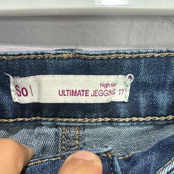 NWOT Distressed Blue Women's Jeans size 17 - Picture 2 of 6